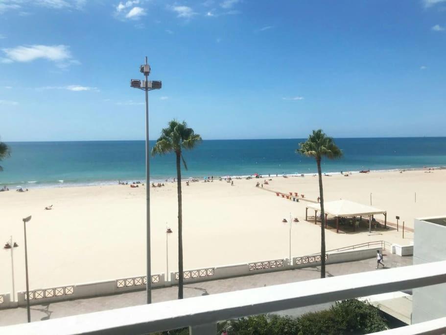 Cadiz Paseo Maritimo Playa Victoria Frontal Mar 아파트 외부 사진