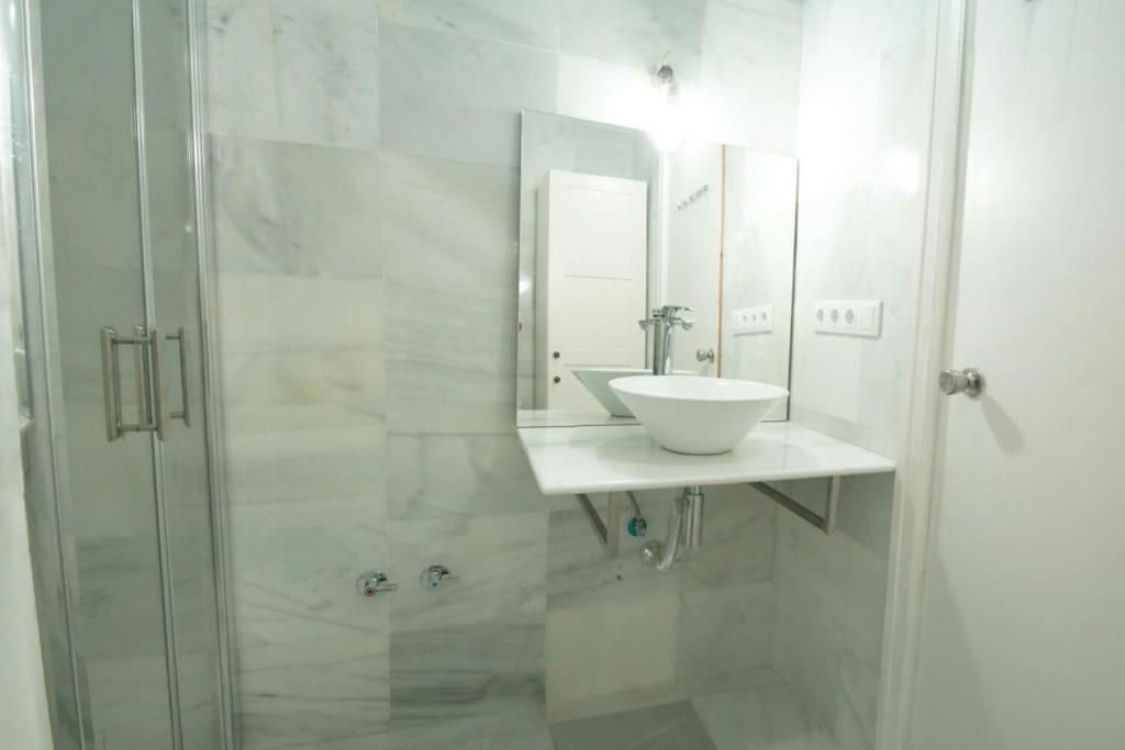 Cadiz Paseo Maritimo Playa Victoria Frontal Mar 아파트 외부 사진
